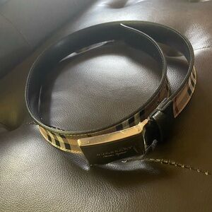 Burberry Black and Beige Belt